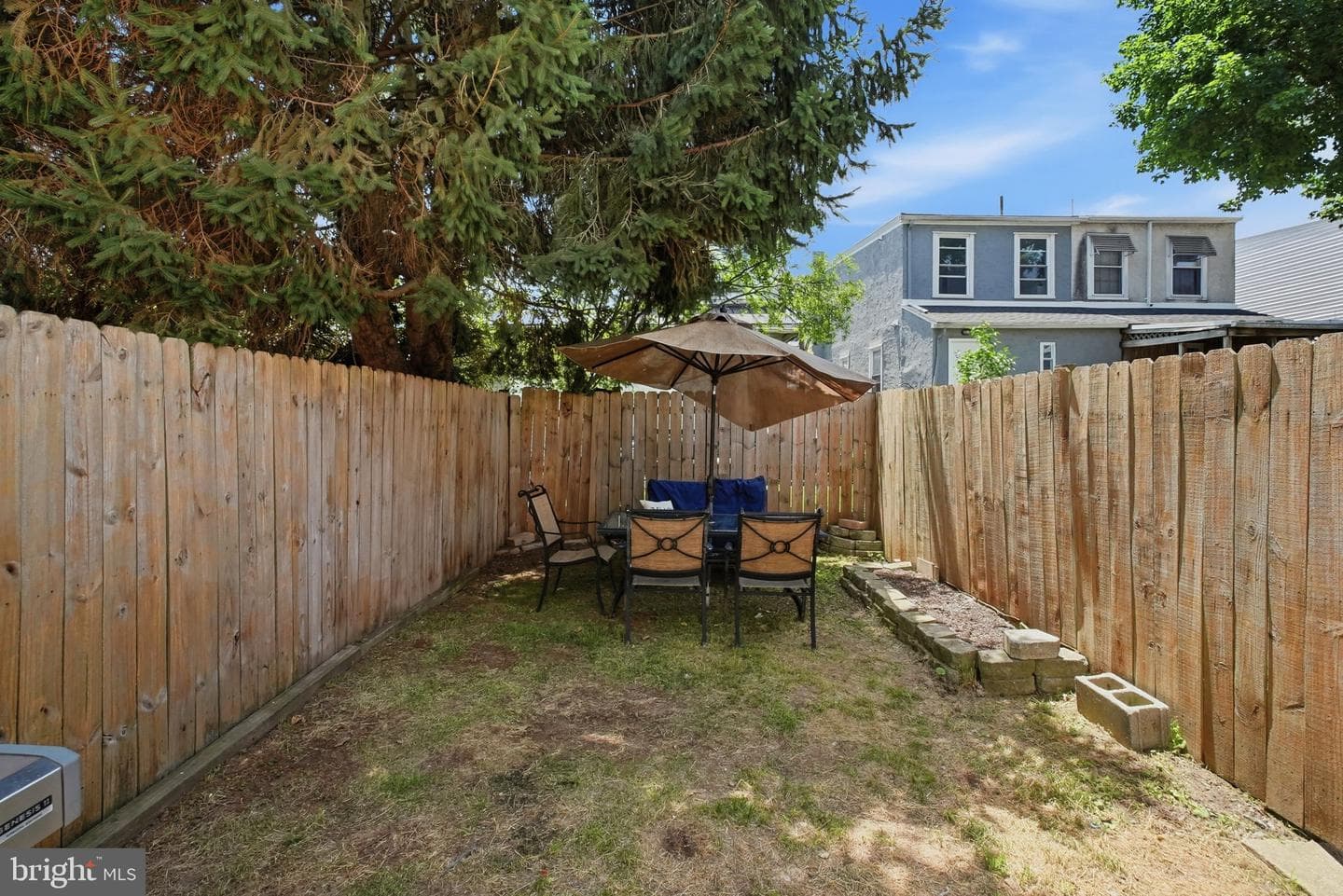 230 Milligan Street photo 19