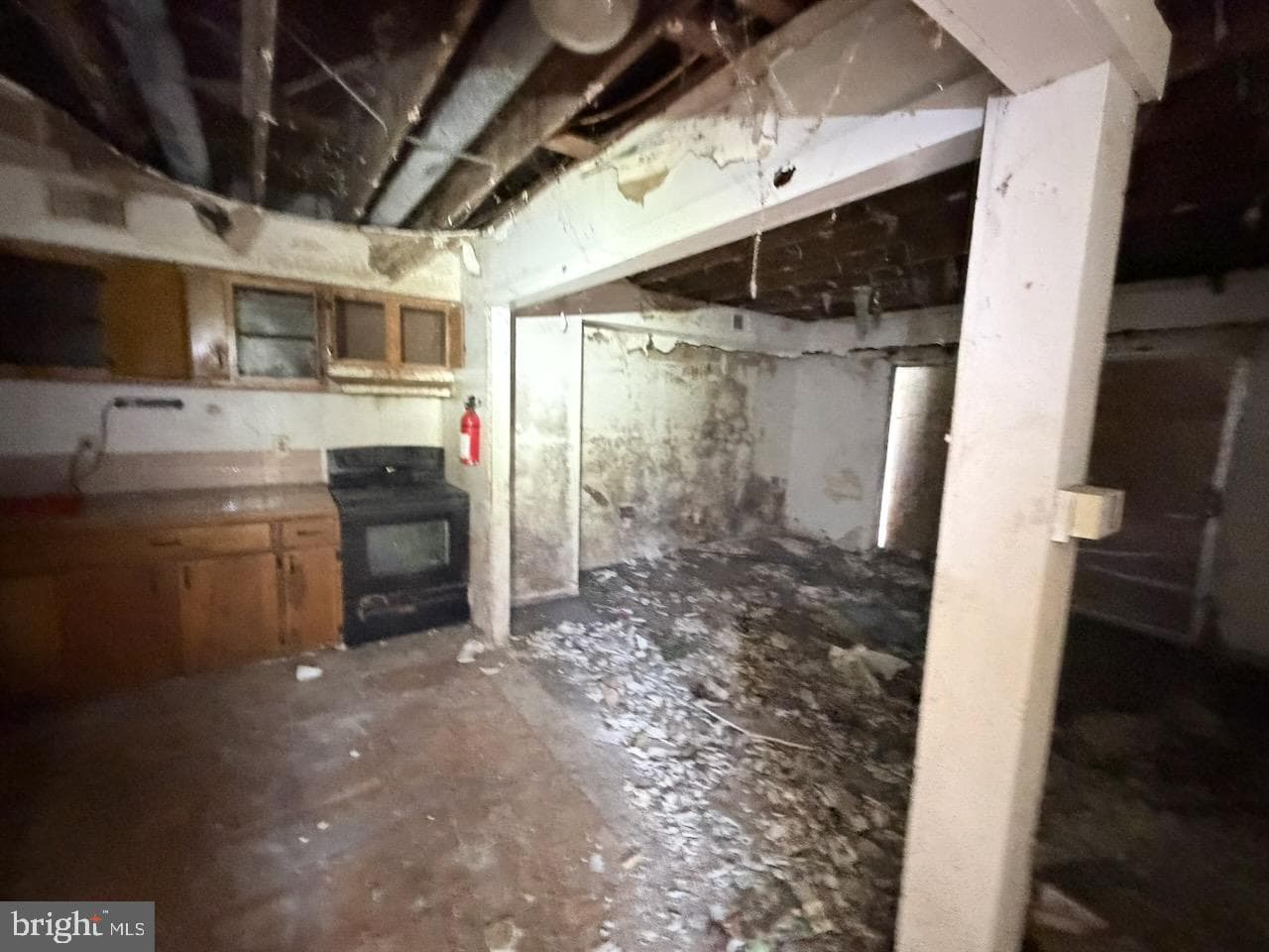 215 Andrew Road photo 13