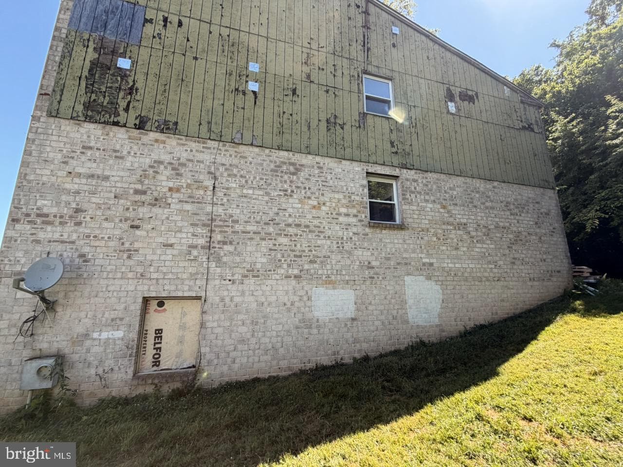 215 Andrew Road photo 7