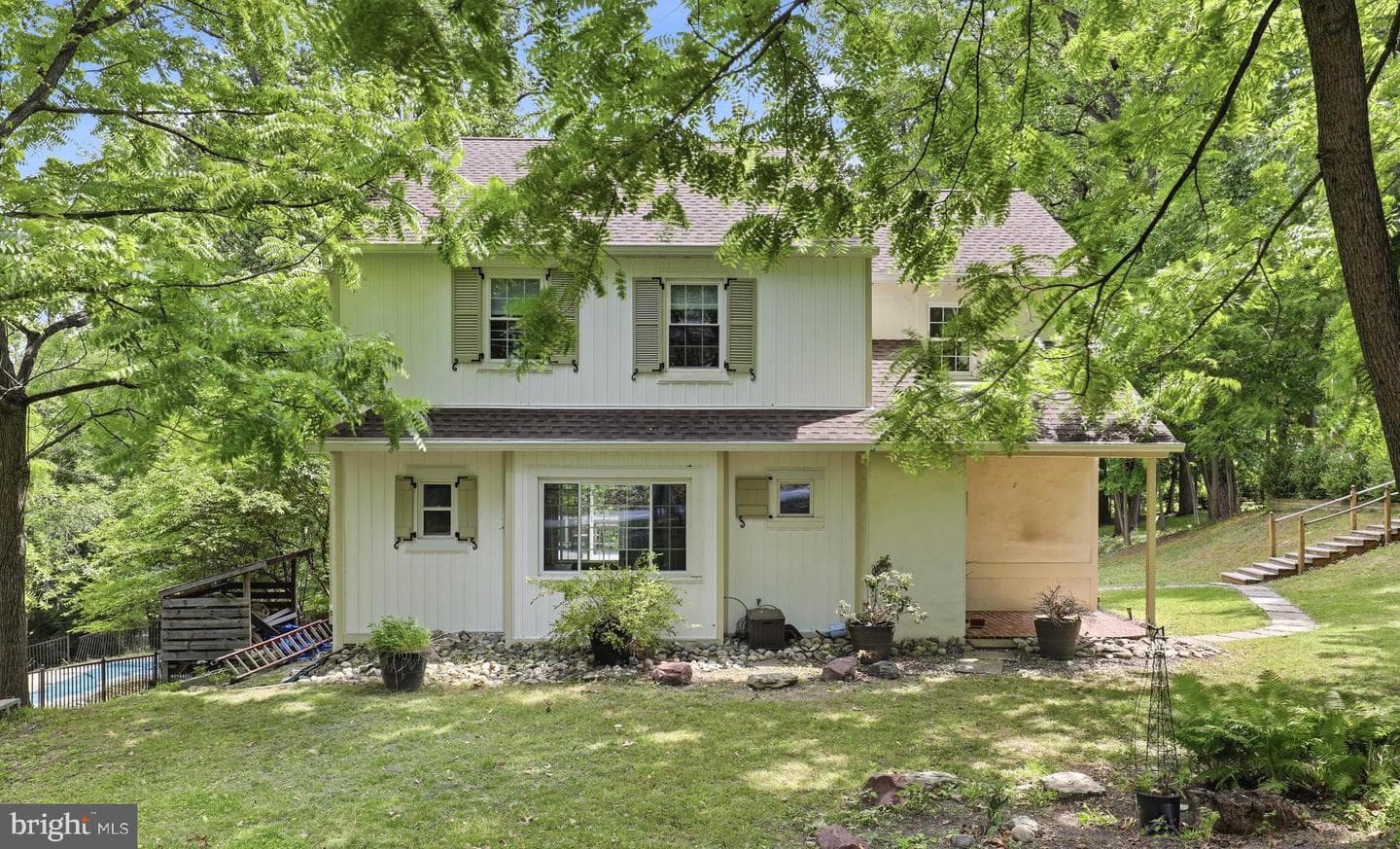 575 W Valley Road, Wayne
