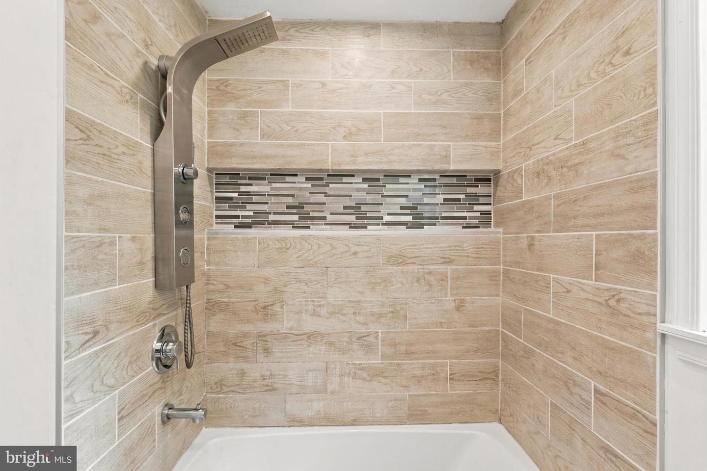 575 W Valley Road photo 29