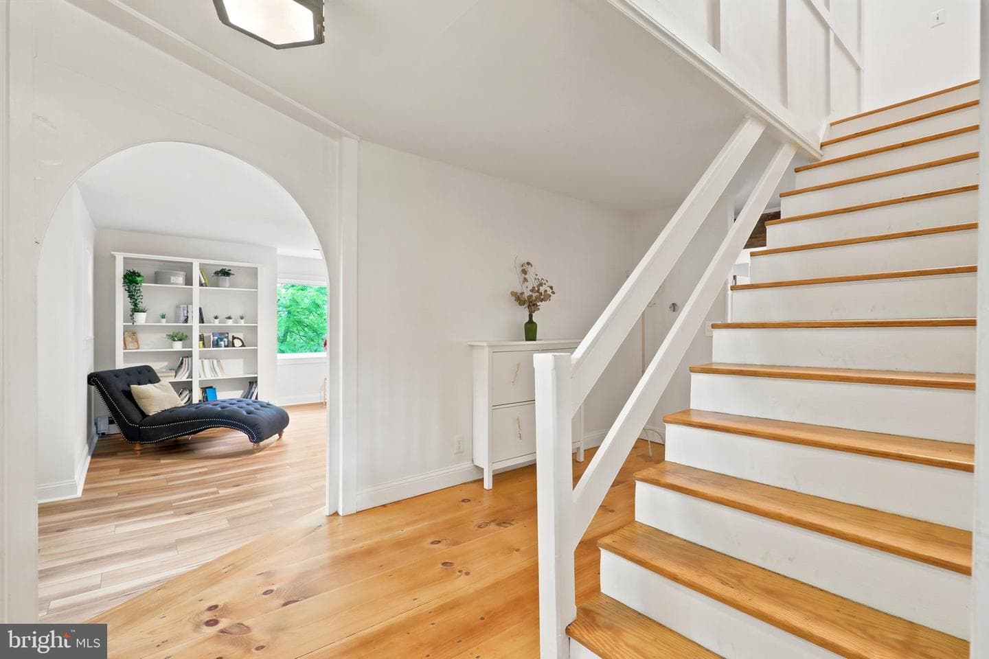 575 W Valley Road photo 39