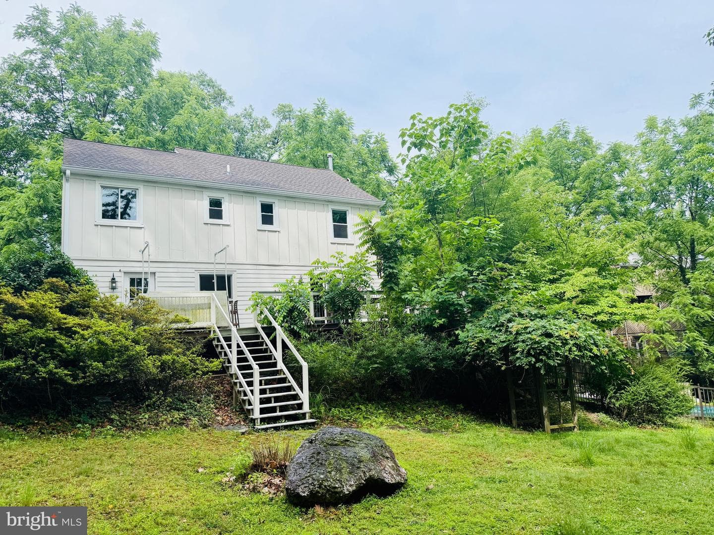 575 W Valley Road photo 49