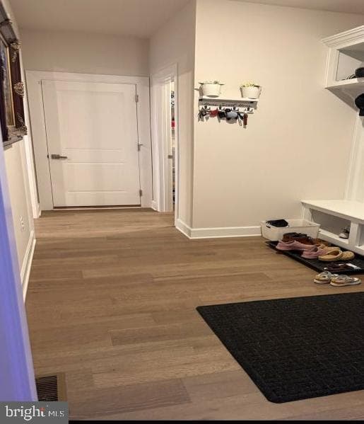 207 Alexis Court photo 32