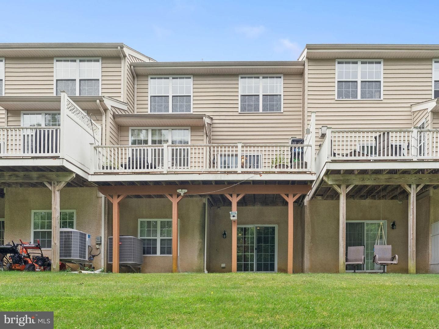 1214 Derry Lane photo 34