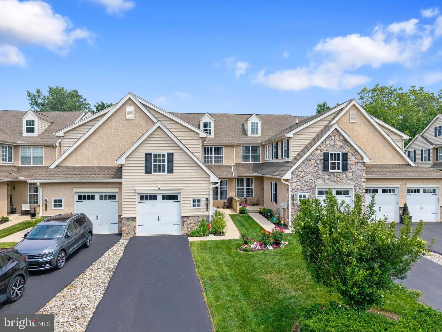 1214 Derry Lane photo 35