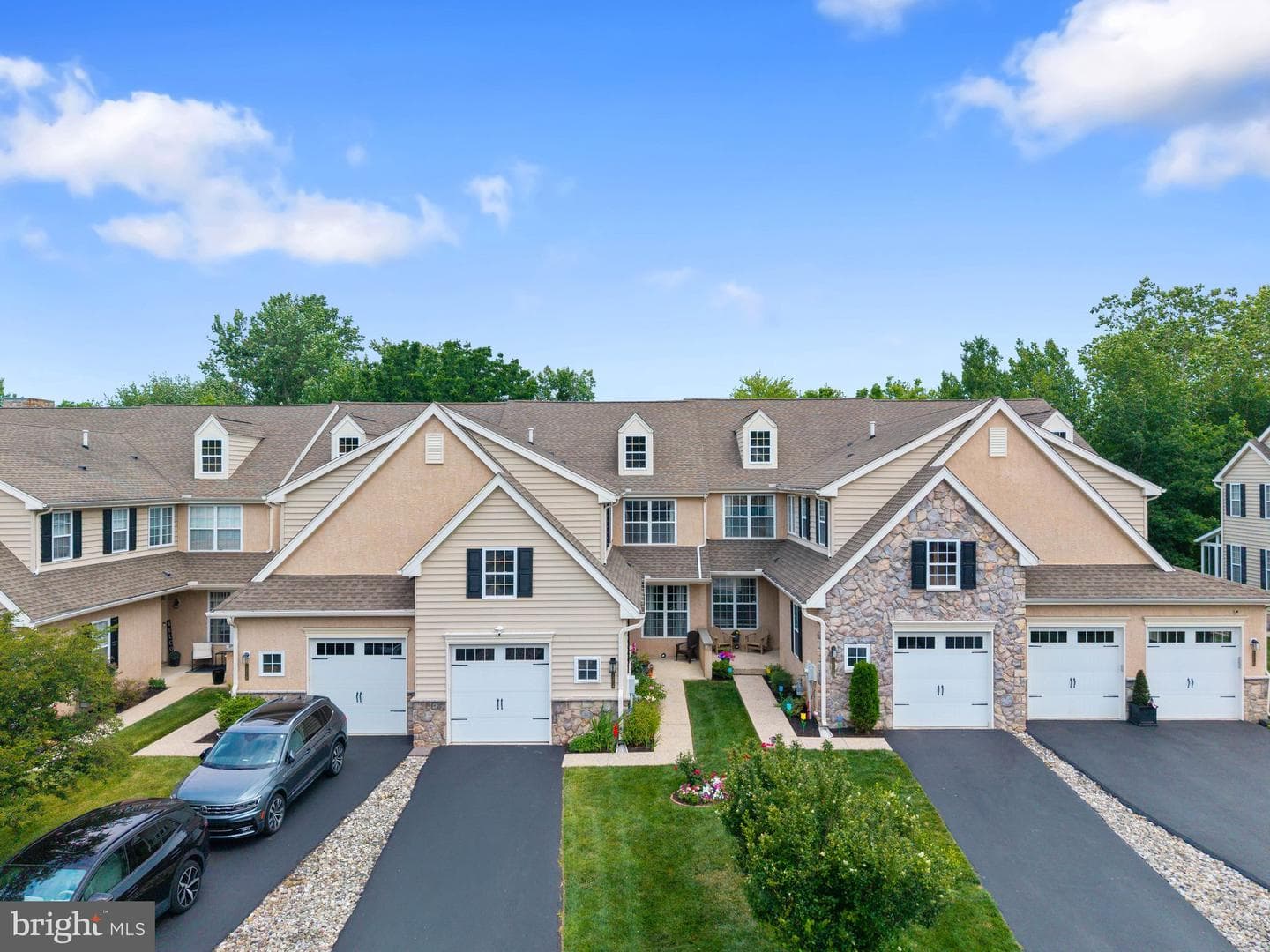 1214 Derry Lane photo 36