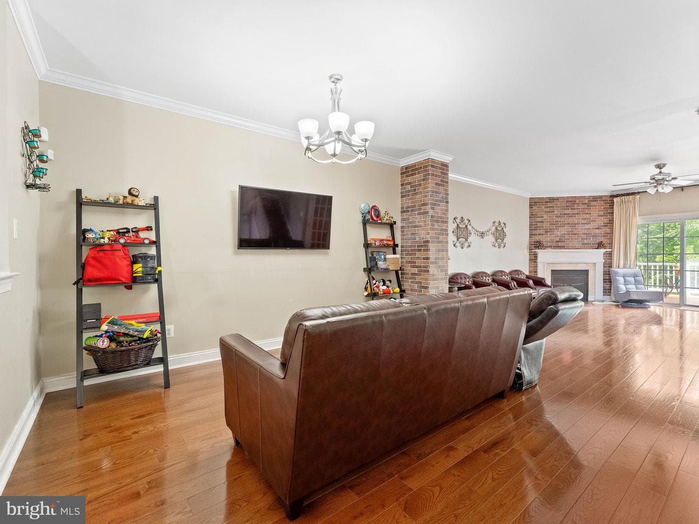 1214 Derry Lane photo 9