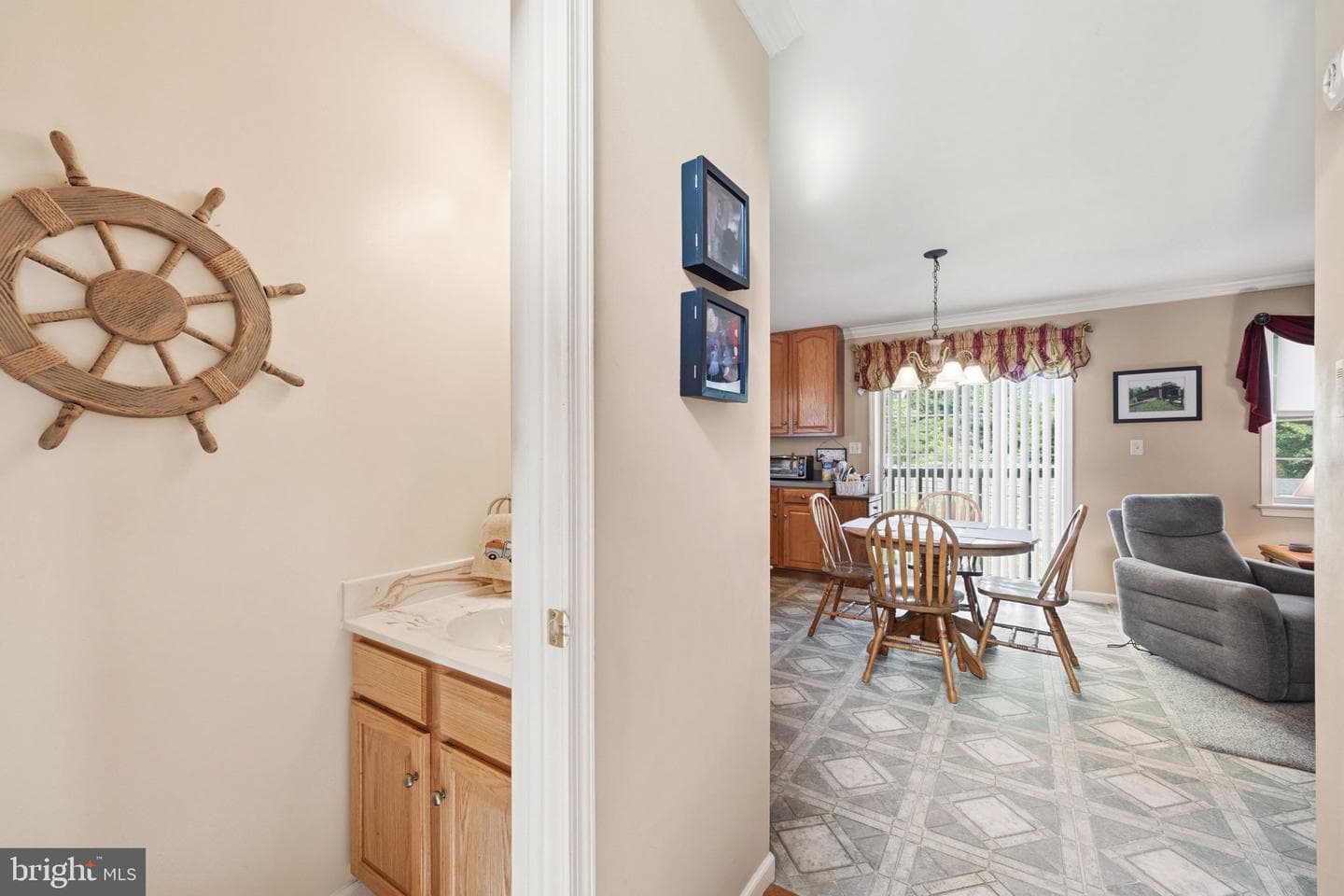 101 White Doe Drive photo 36