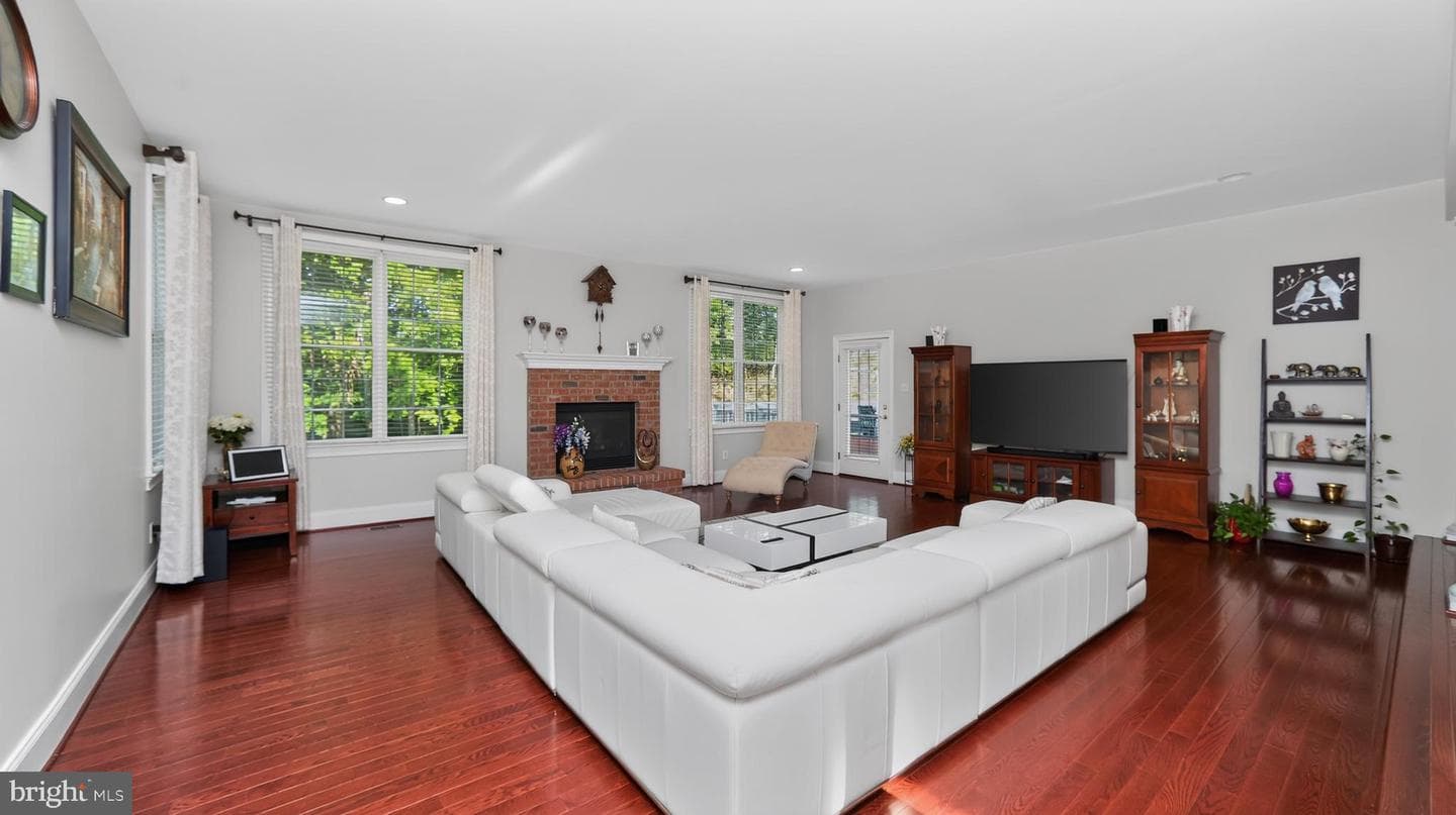 1464 W Stonington photo 57