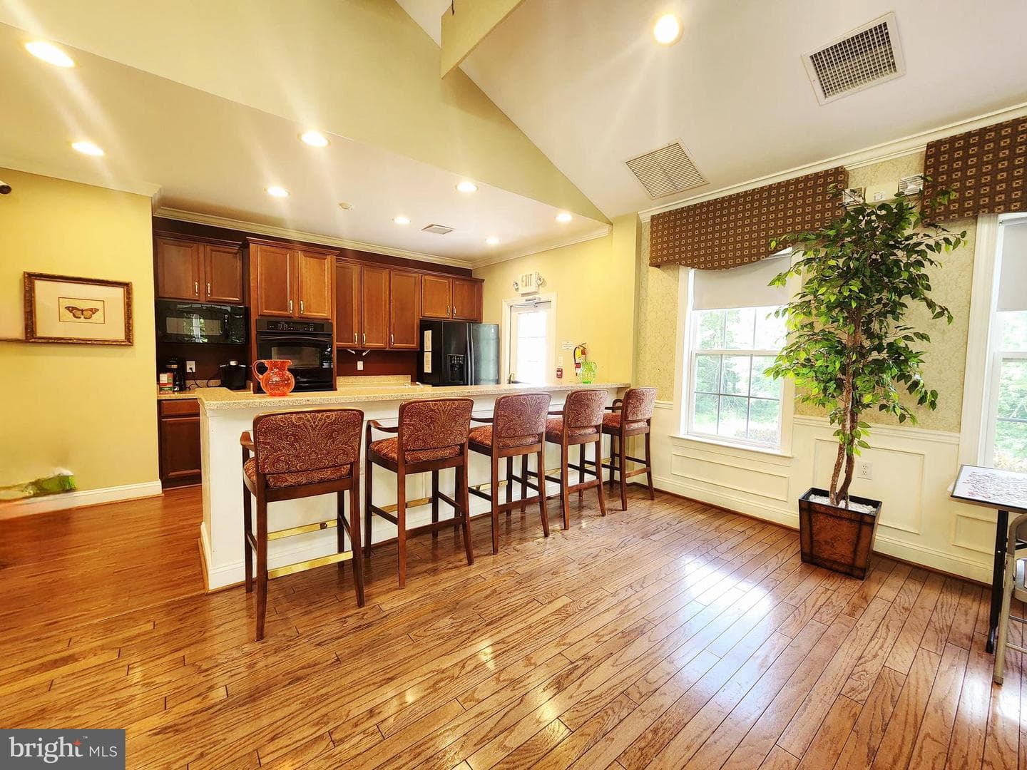 128 Lantana Drive photo 32