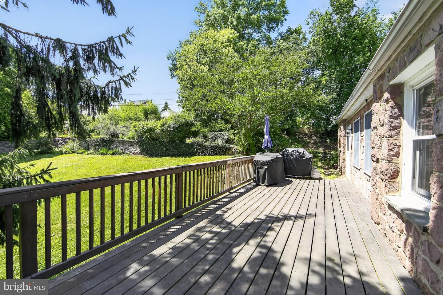 238 Brown Street photo 15