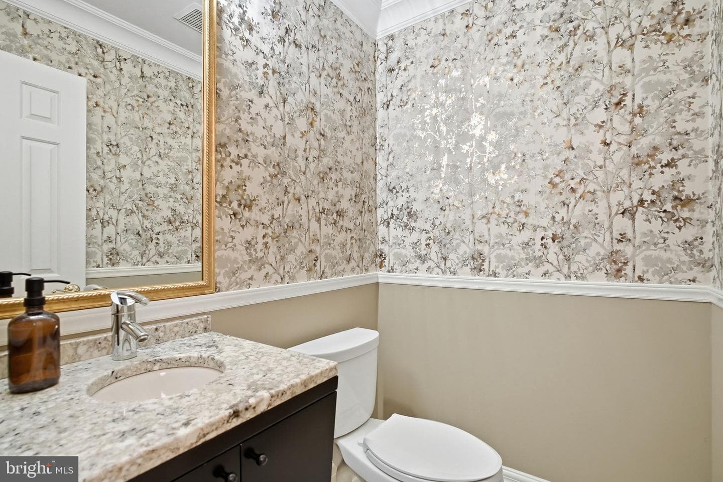 525 Beaumont Circle photo 38