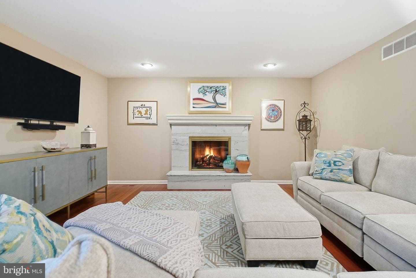 525 Beaumont Circle photo 41