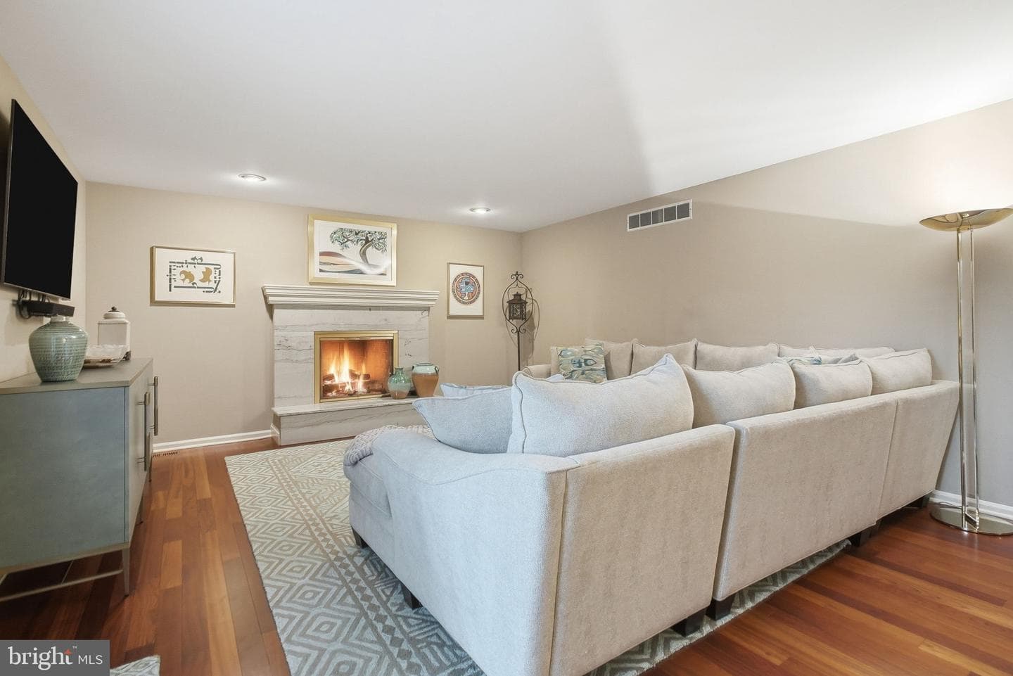 525 Beaumont Circle photo 42