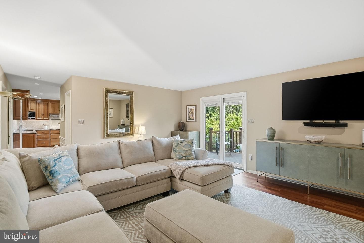 525 Beaumont Circle photo 45