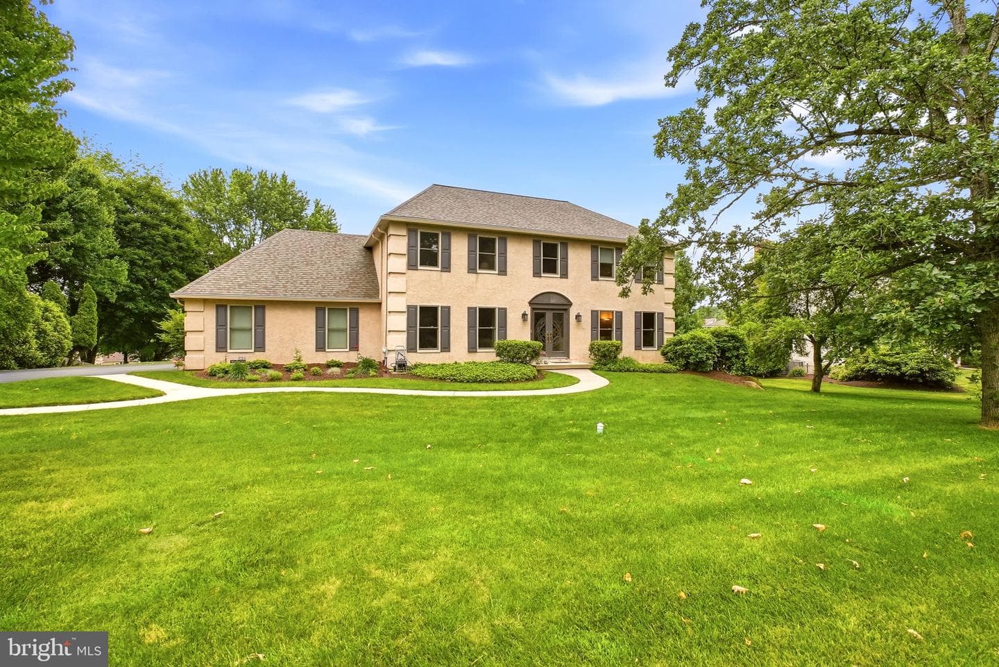 525 Beaumont Circle photo 5
