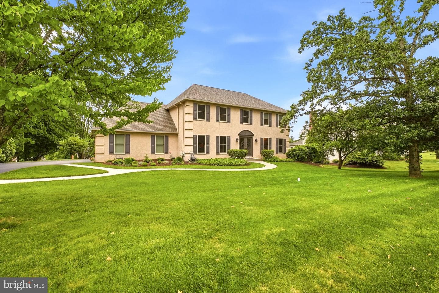 525 Beaumont Circle photo 6
