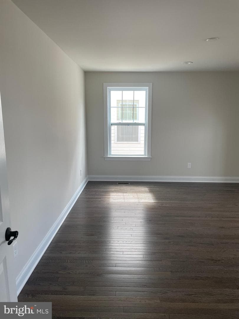 512 Lewis Street photo 19