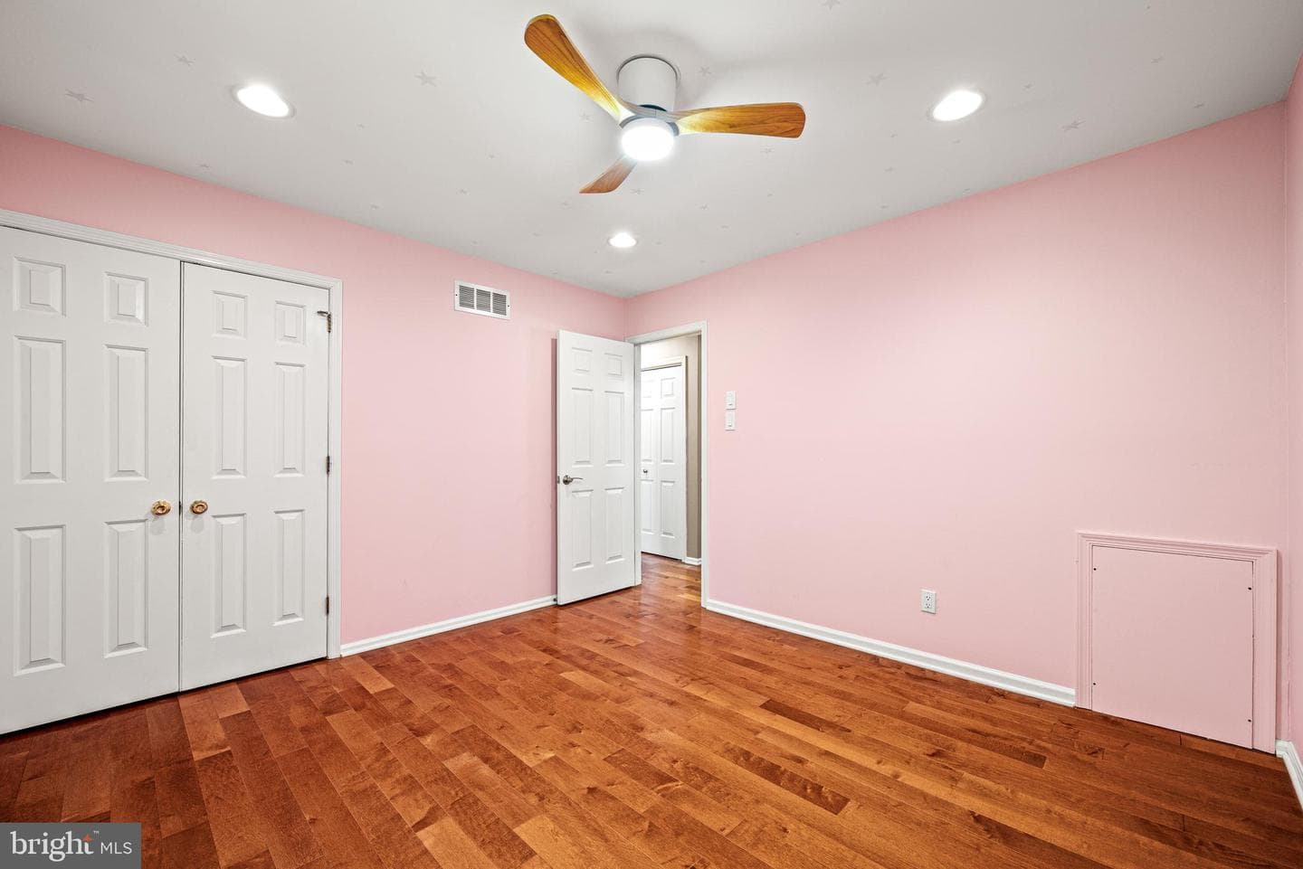 82 Amity Drive photo 20