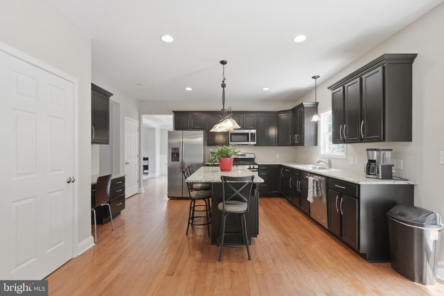 115 Burgundy Lane photo 6