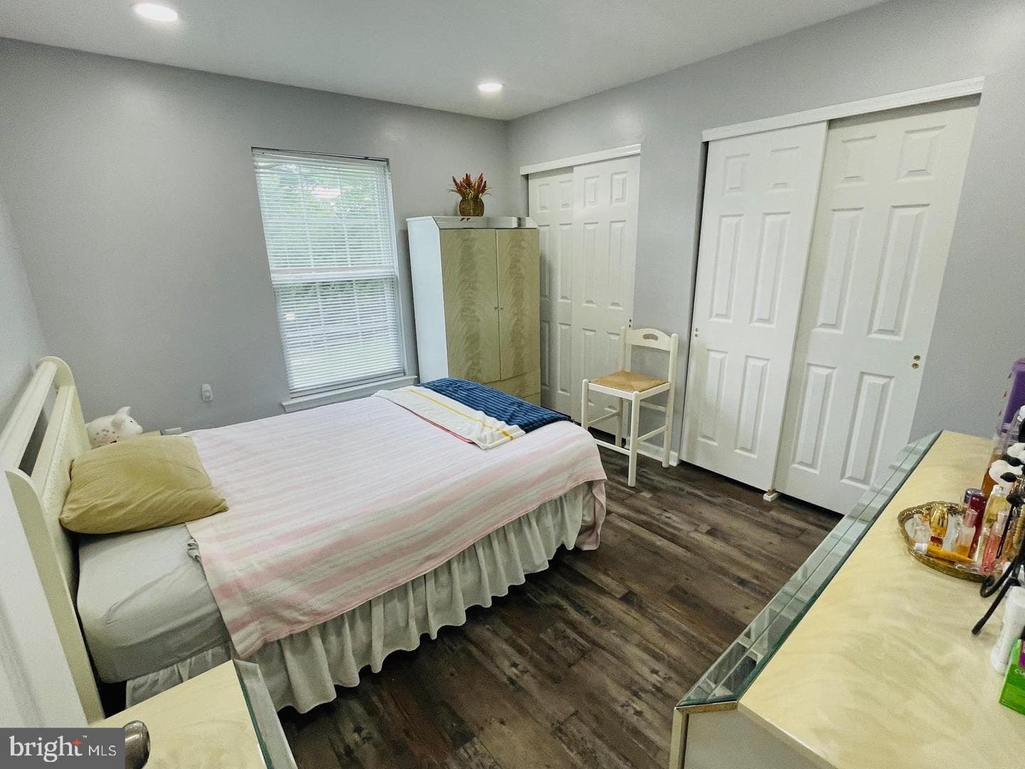 728 Slate Hill Drive photo 16