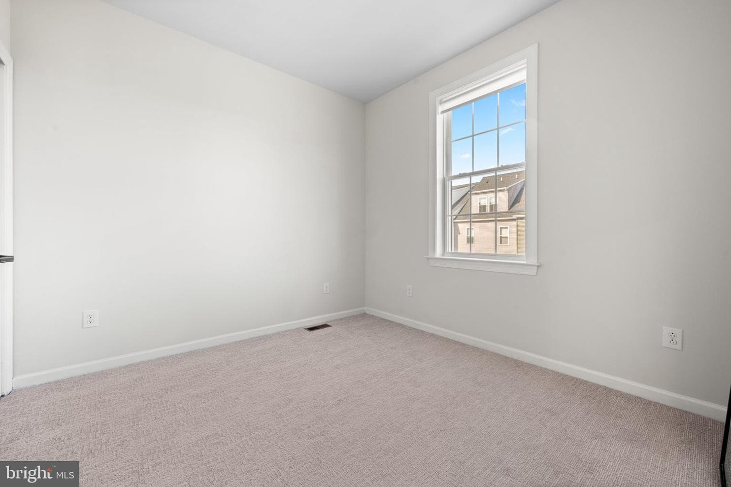 715 Ore Street photo 35