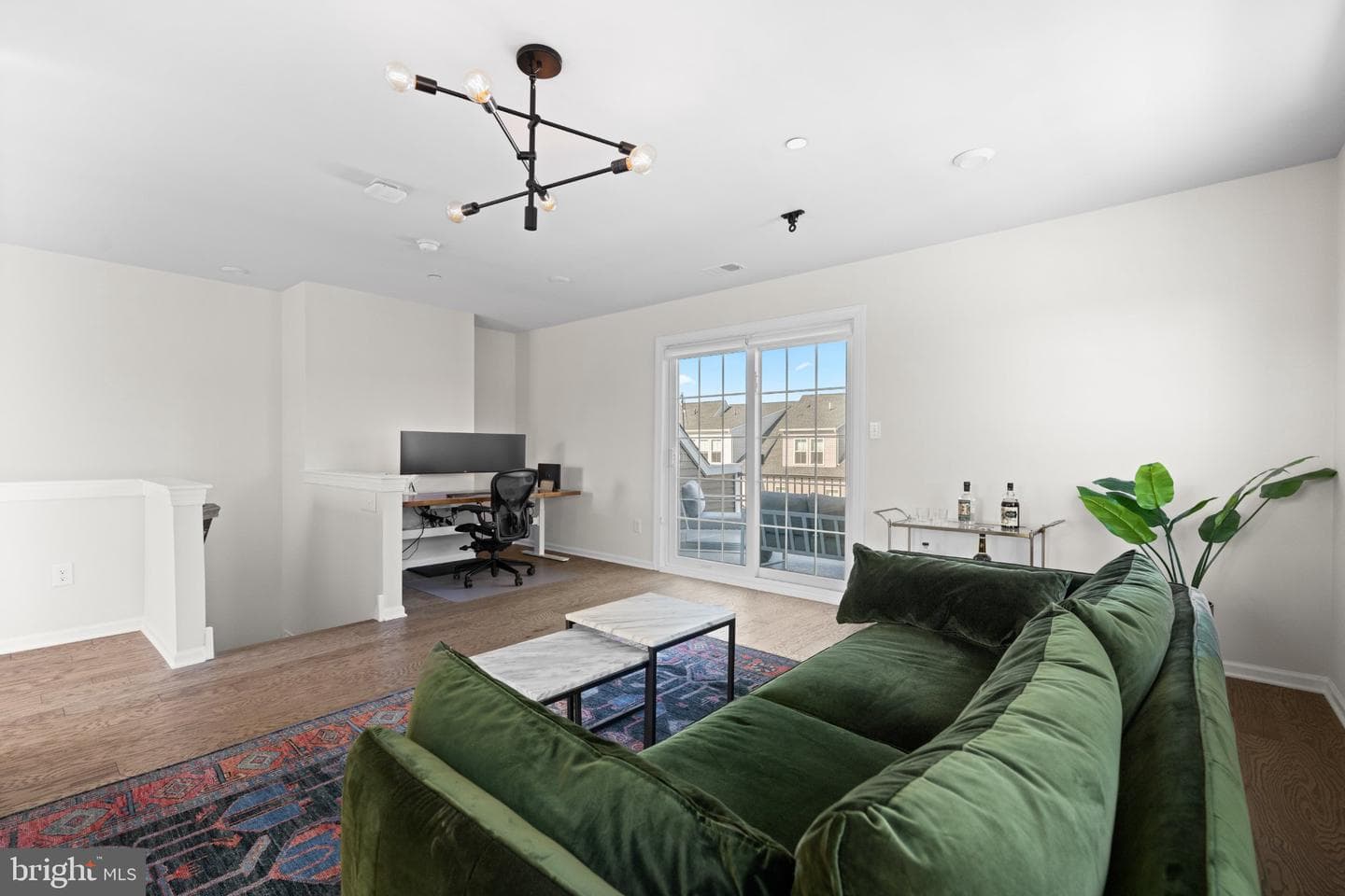 715 Ore Street photo 40
