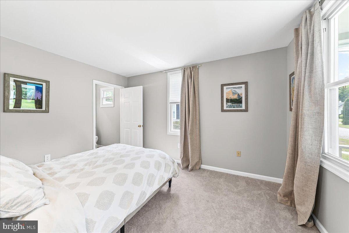 1019 Riverside Drive photo 16