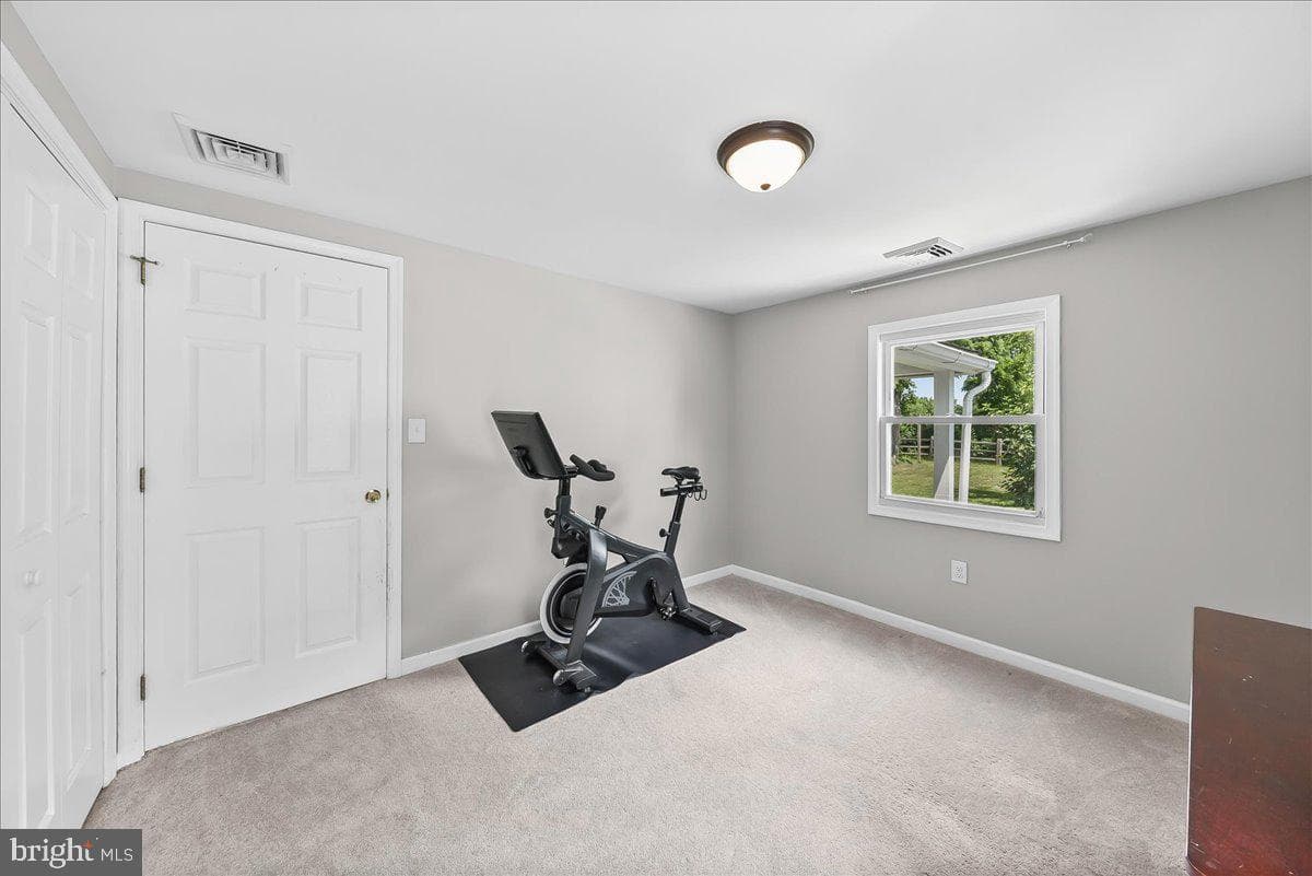 1019 Riverside Drive photo 20