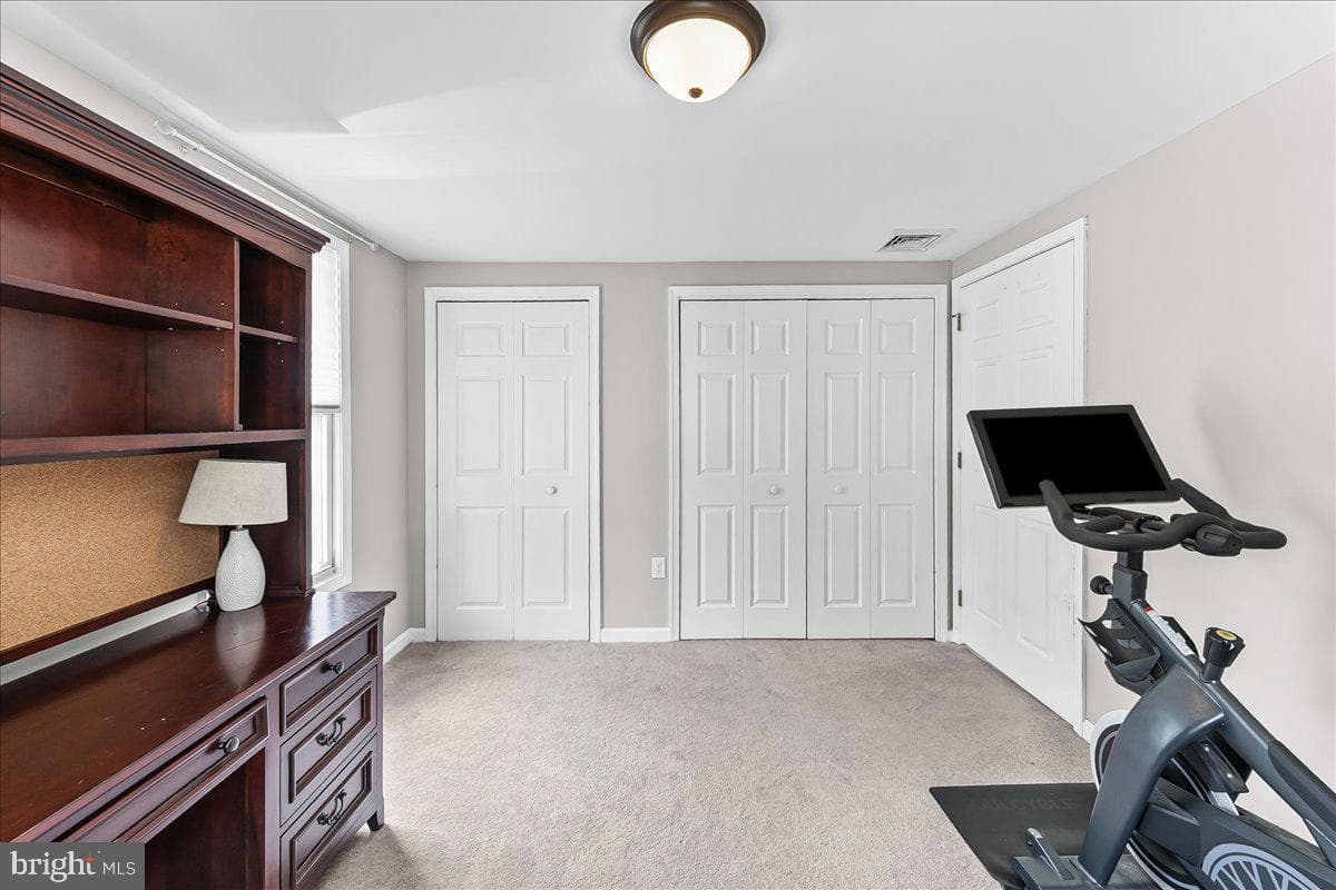 1019 Riverside Drive photo 21
