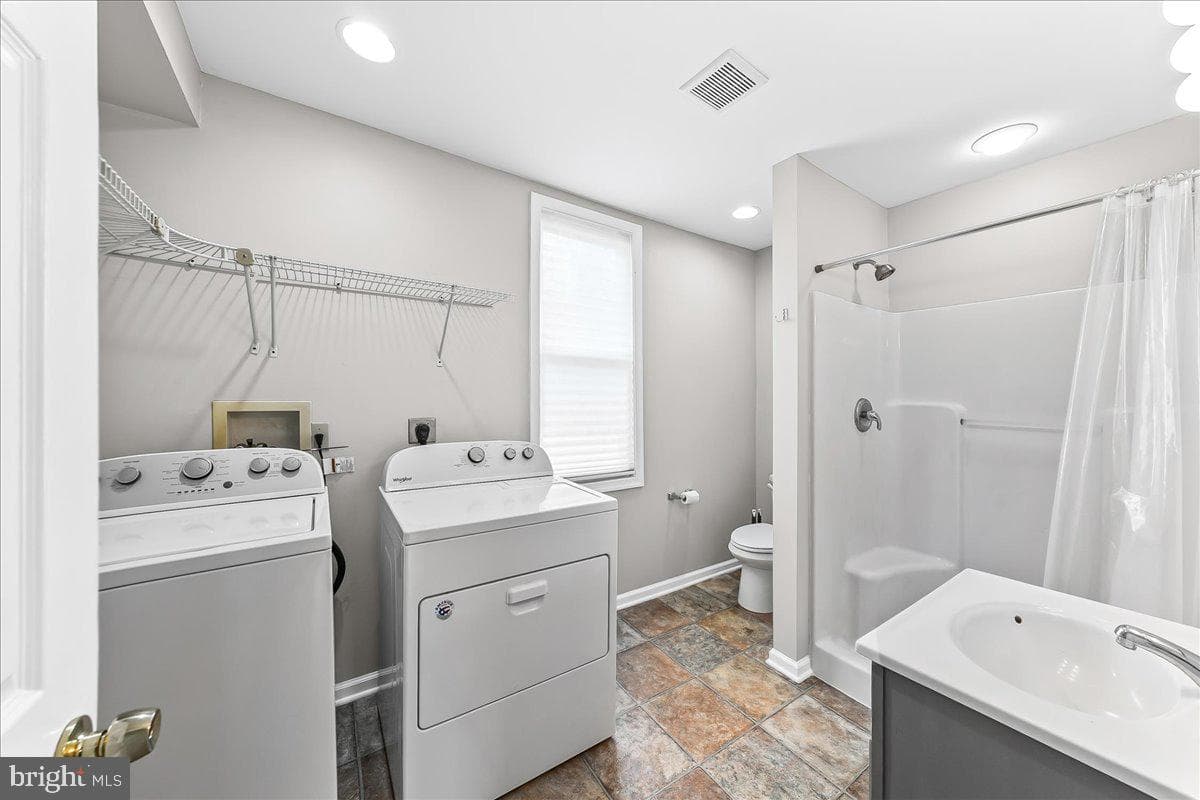 1019 Riverside Drive photo 25