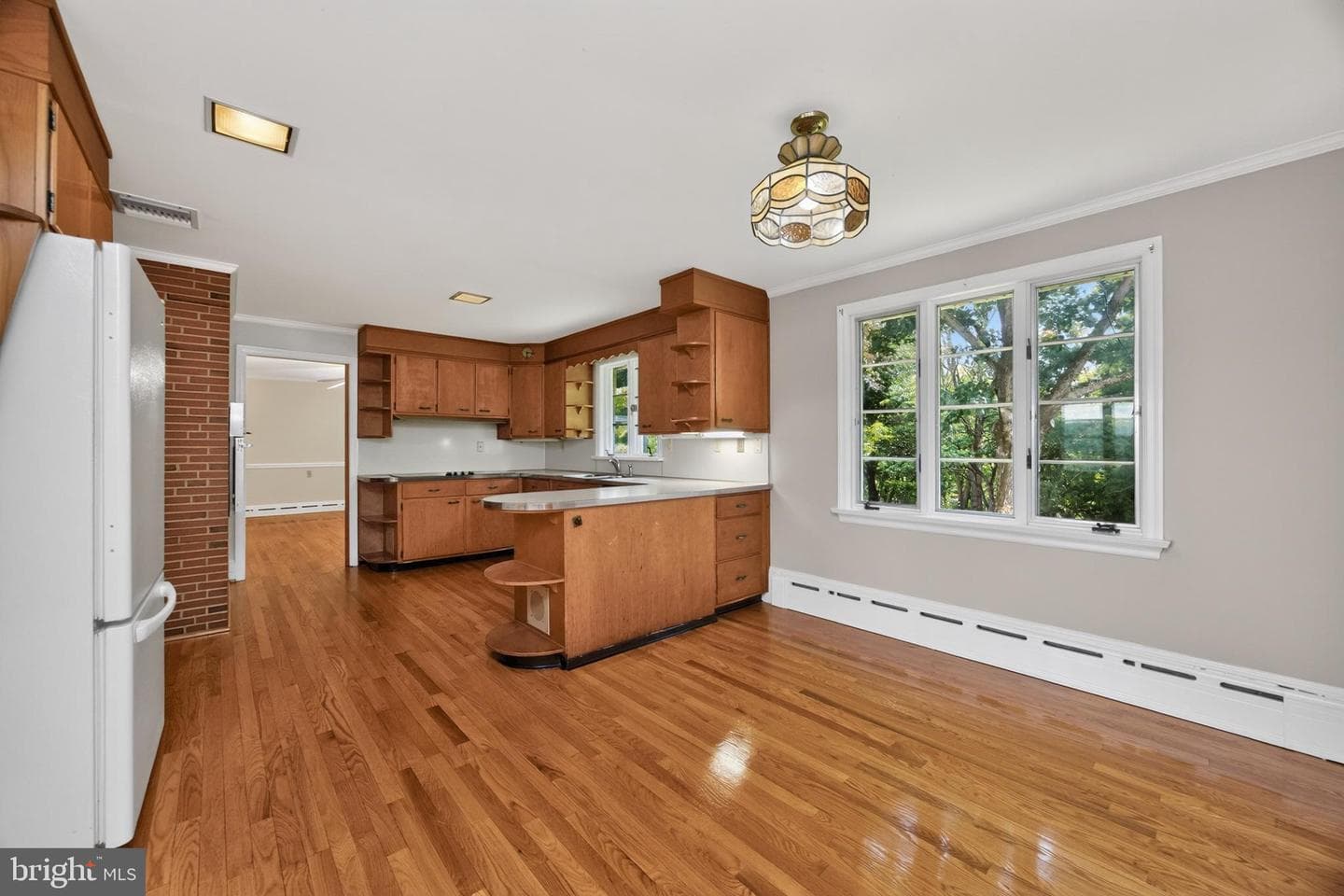 555 Country Club Road photo 18