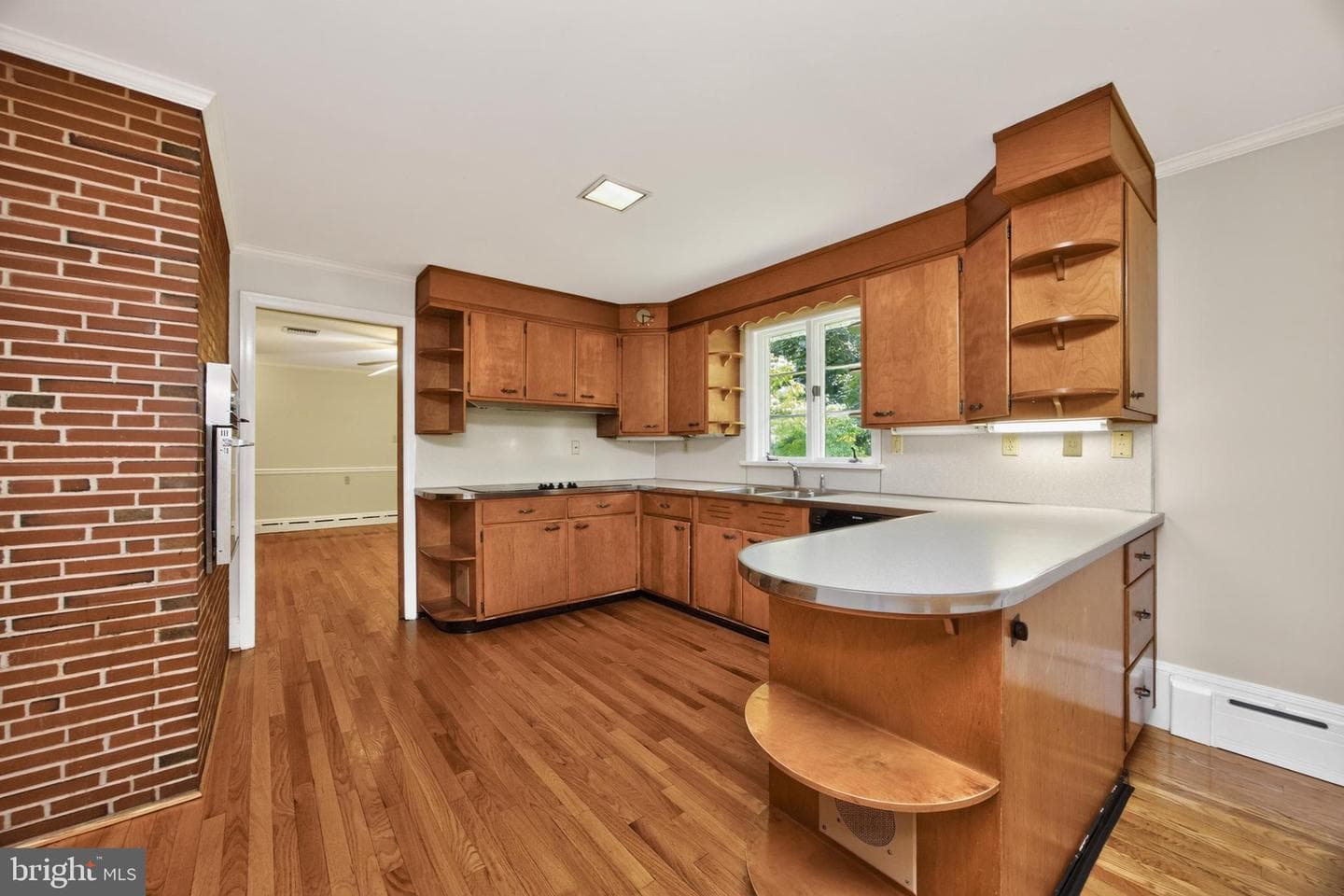 555 Country Club Road photo 19