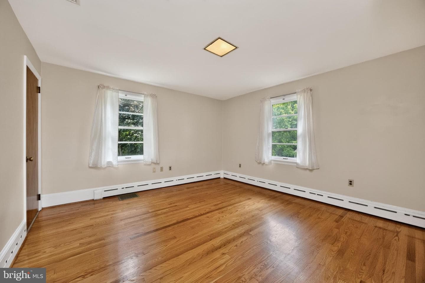 555 Country Club Road photo 26