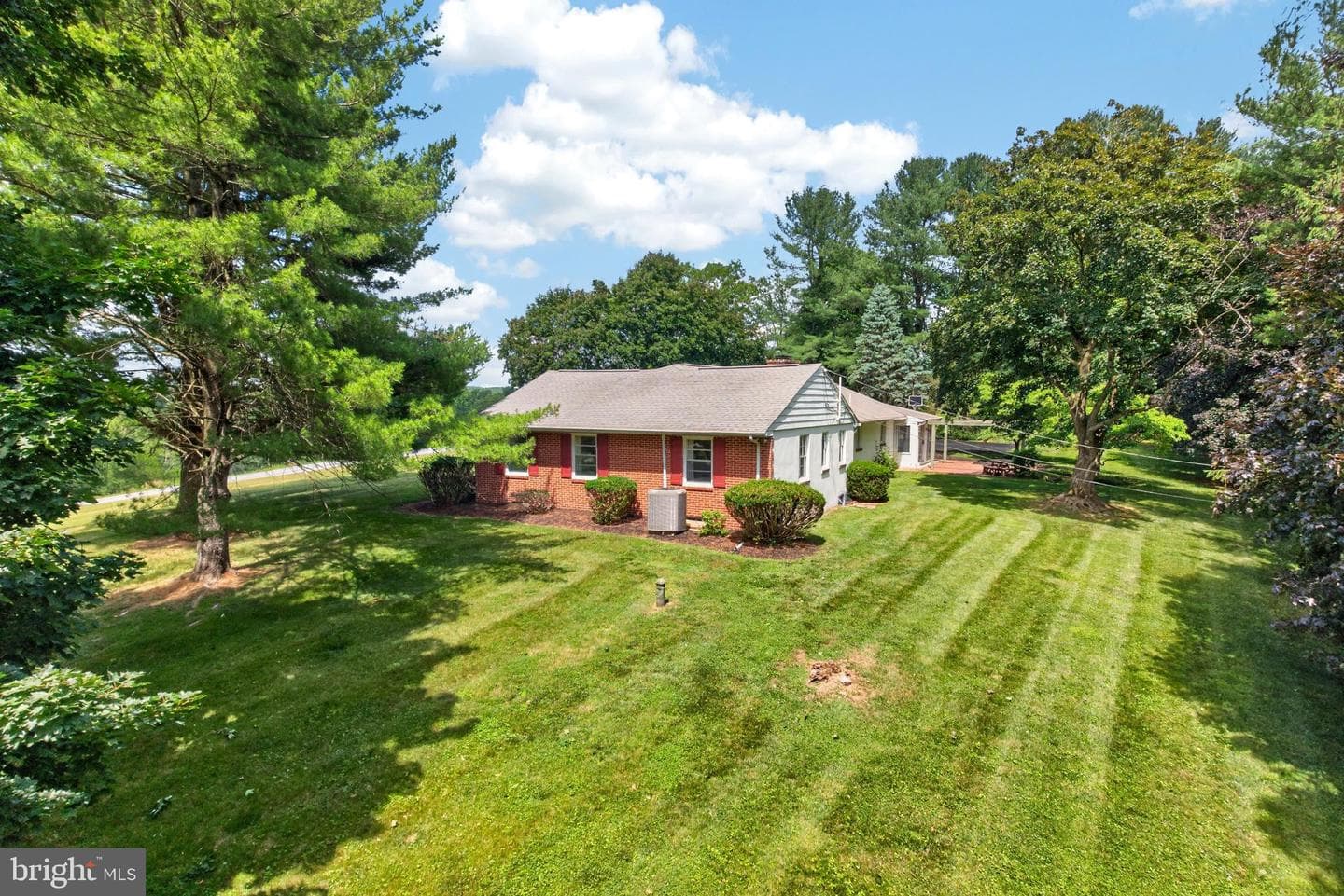 555 Country Club Road photo 42