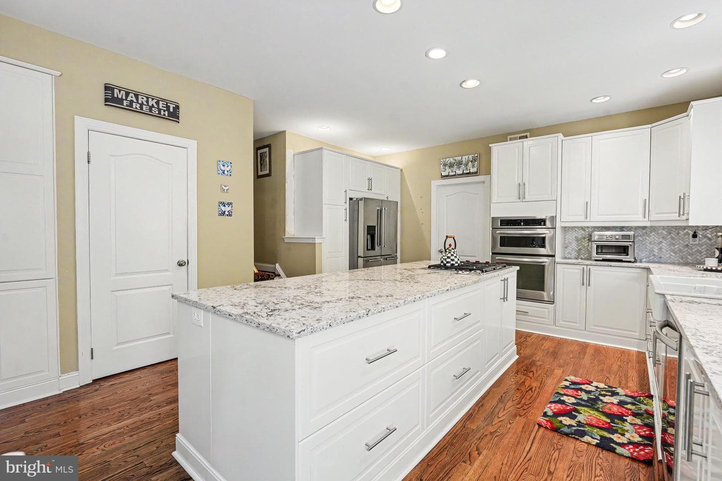 183 Pembrooke Circle photo 9