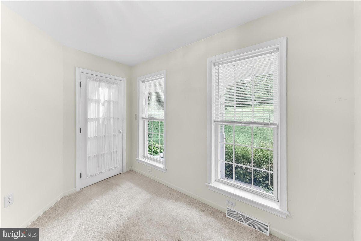 186 White Doe Drive photo 34
