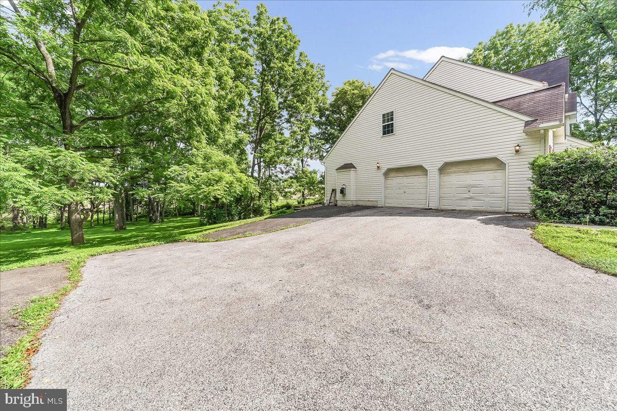 186 White Doe Drive photo 36