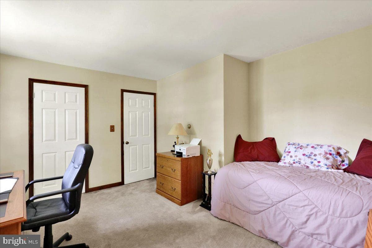 1170 N Manor Road photo 39