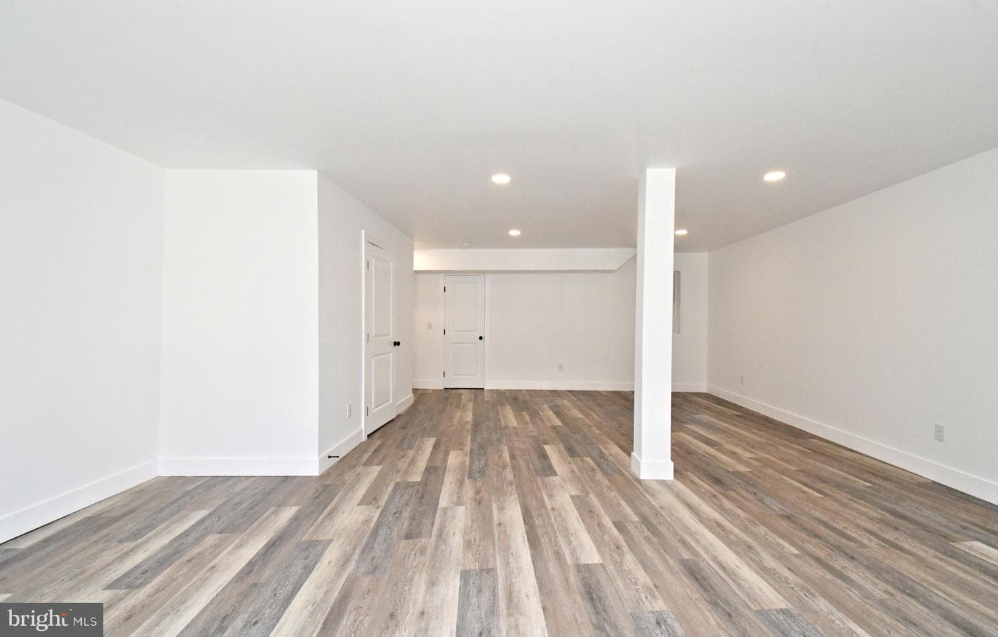 64 N Main photo 3