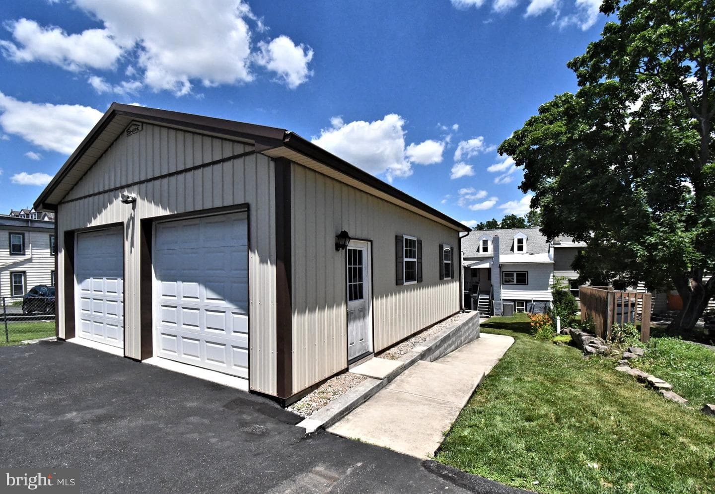 64 N Main photo 4