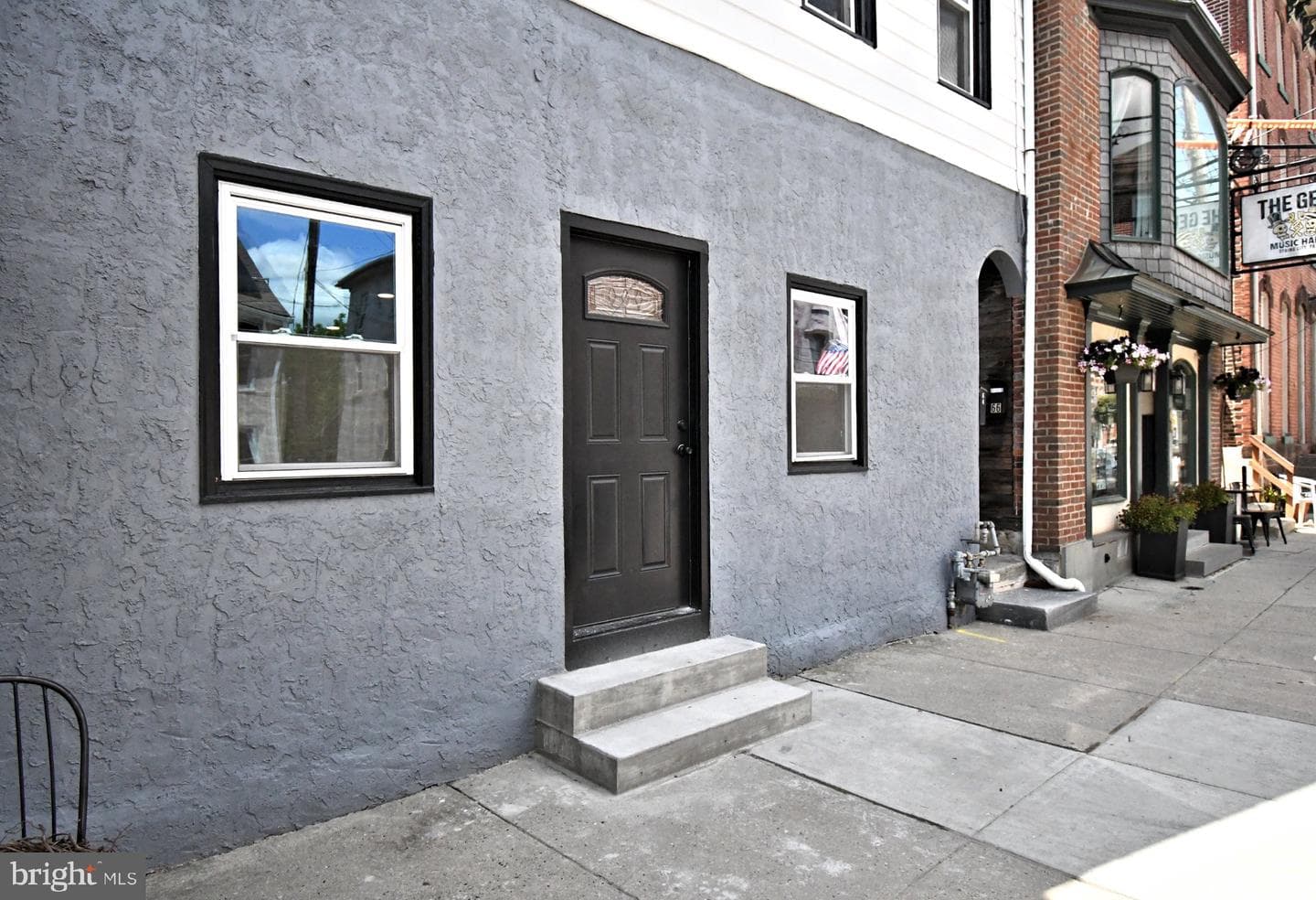 64 N Main photo 7
