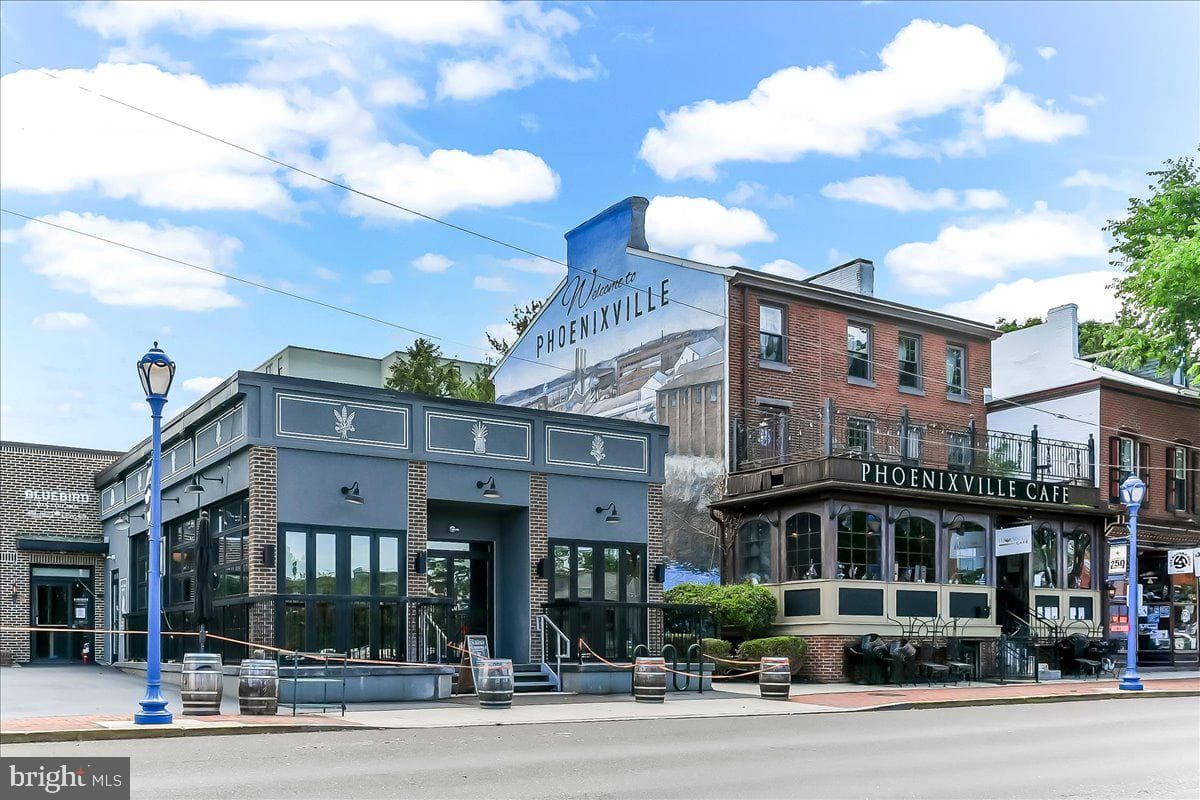28 Gay St photo 18