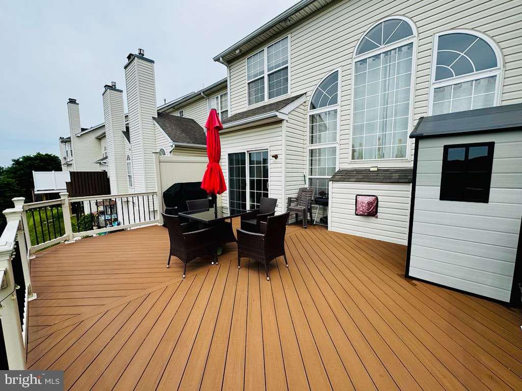 27 Lincoln Drive photo 4
