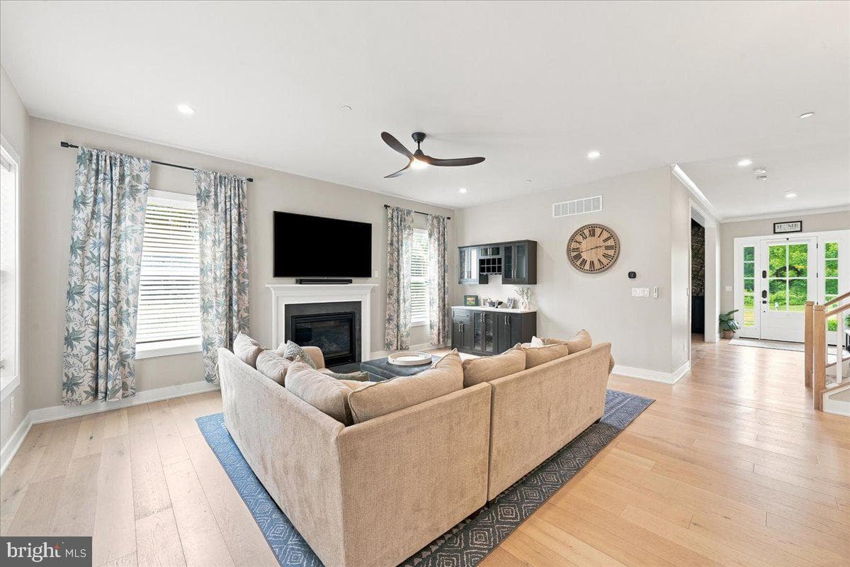 223 Lily Lane photo 19