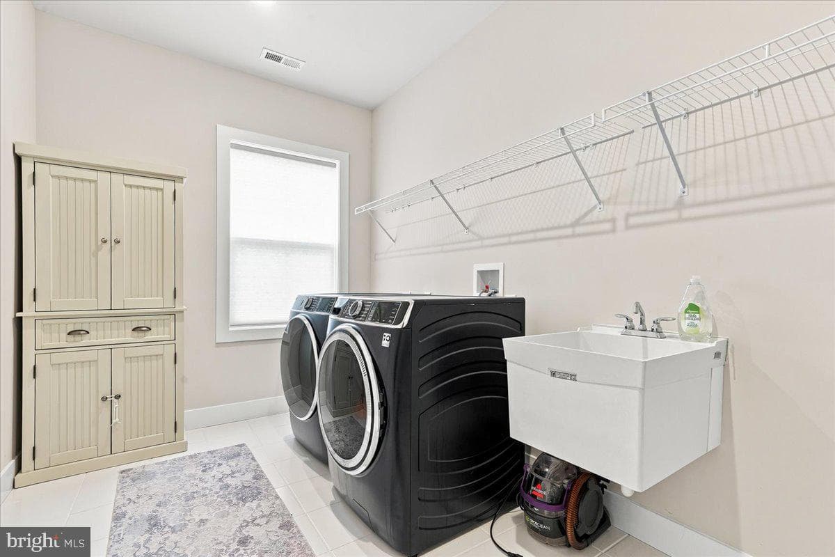 223 Lily Lane photo 37