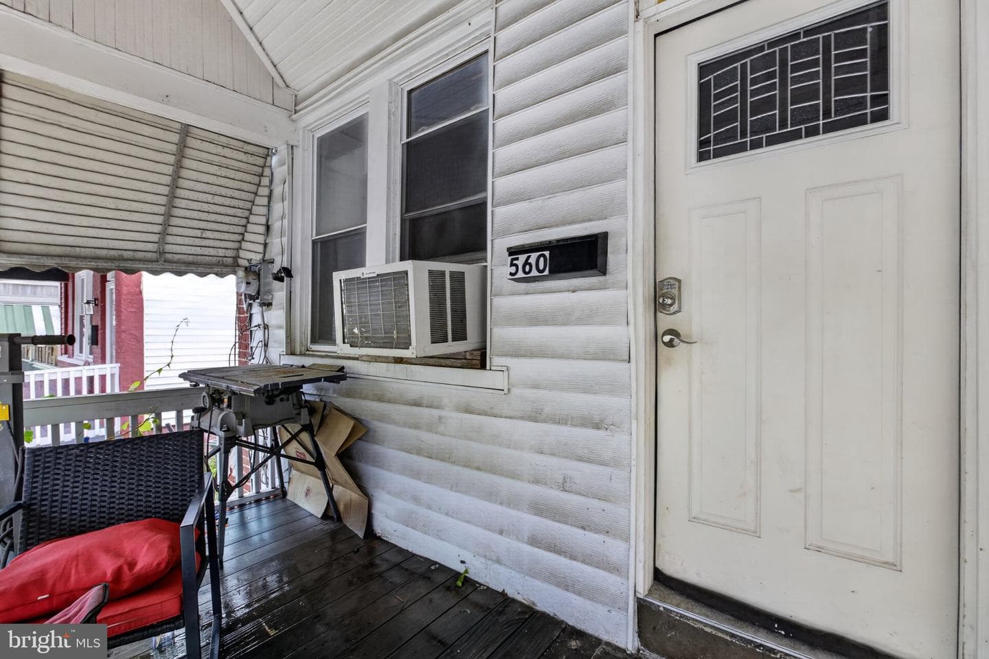 560 Coates Street photo 3