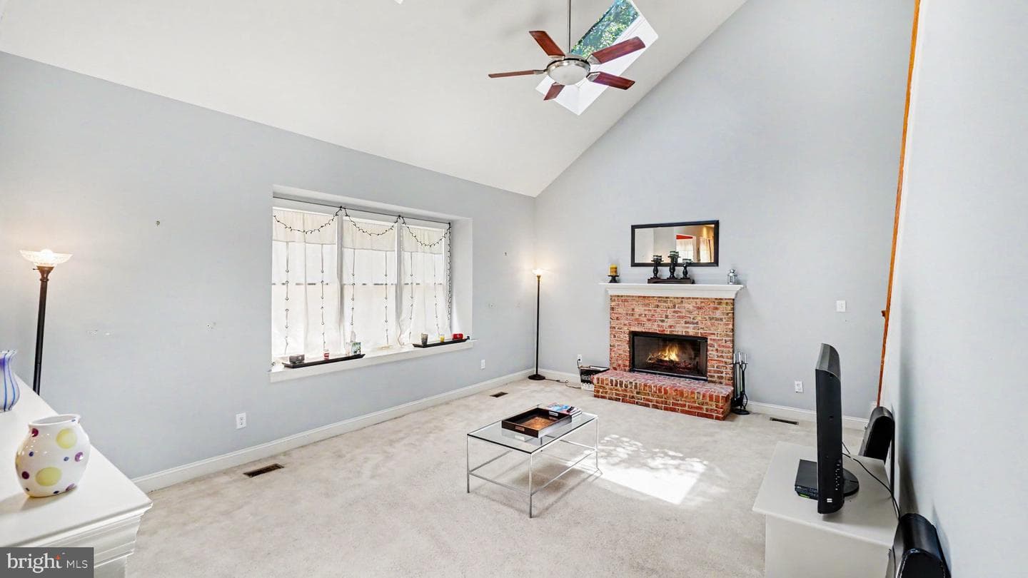 505 Springview Ln photo 20