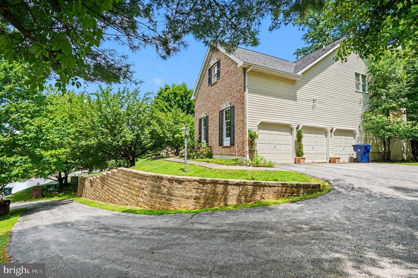 505 Springview Ln photo 37